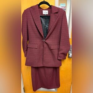 Le Suit Burgundy Patterned Women's Suit Jacket and Skirt